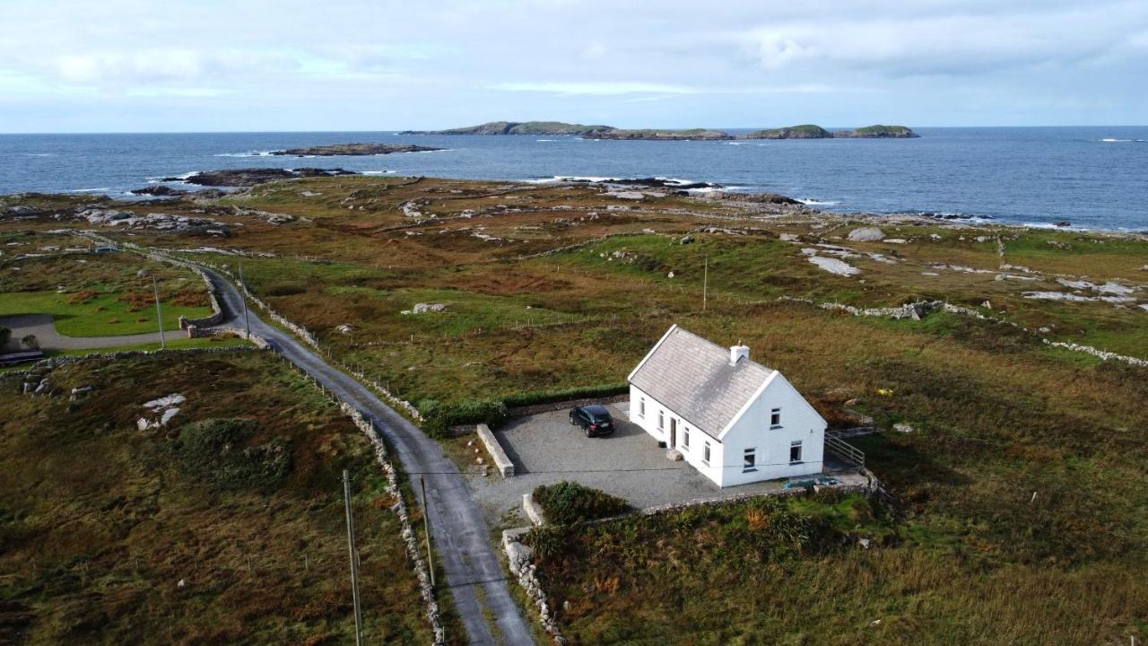 Lands End Cottage - Connemara Aughrus More Екстериор снимка