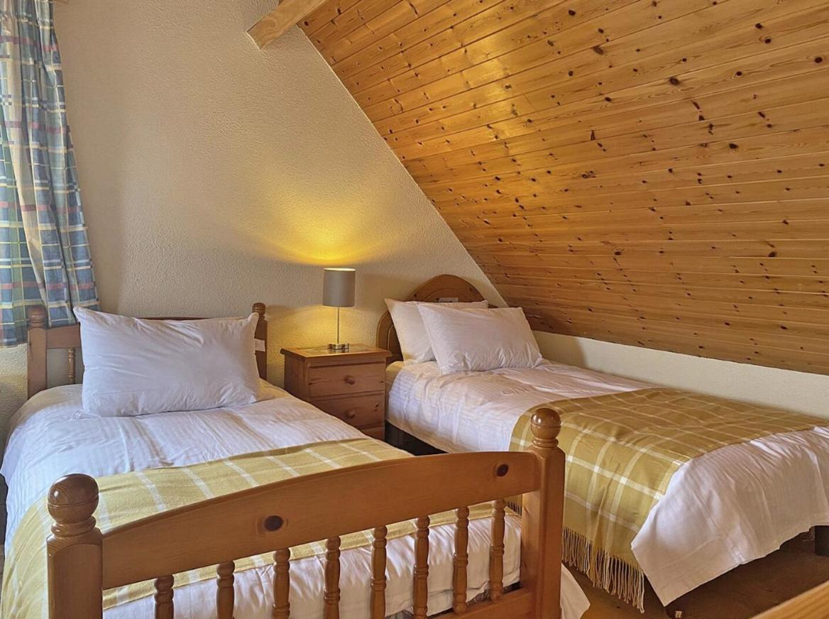 Lands End Cottage - Connemara Aughrus More Екстериор снимка